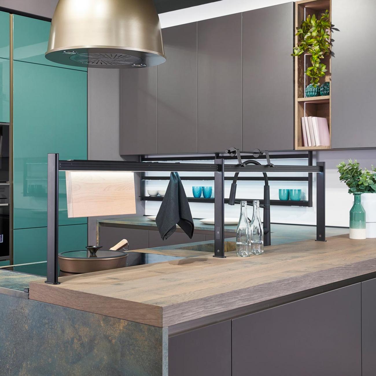 Modern Kitchens - Oltre - Composition 15
