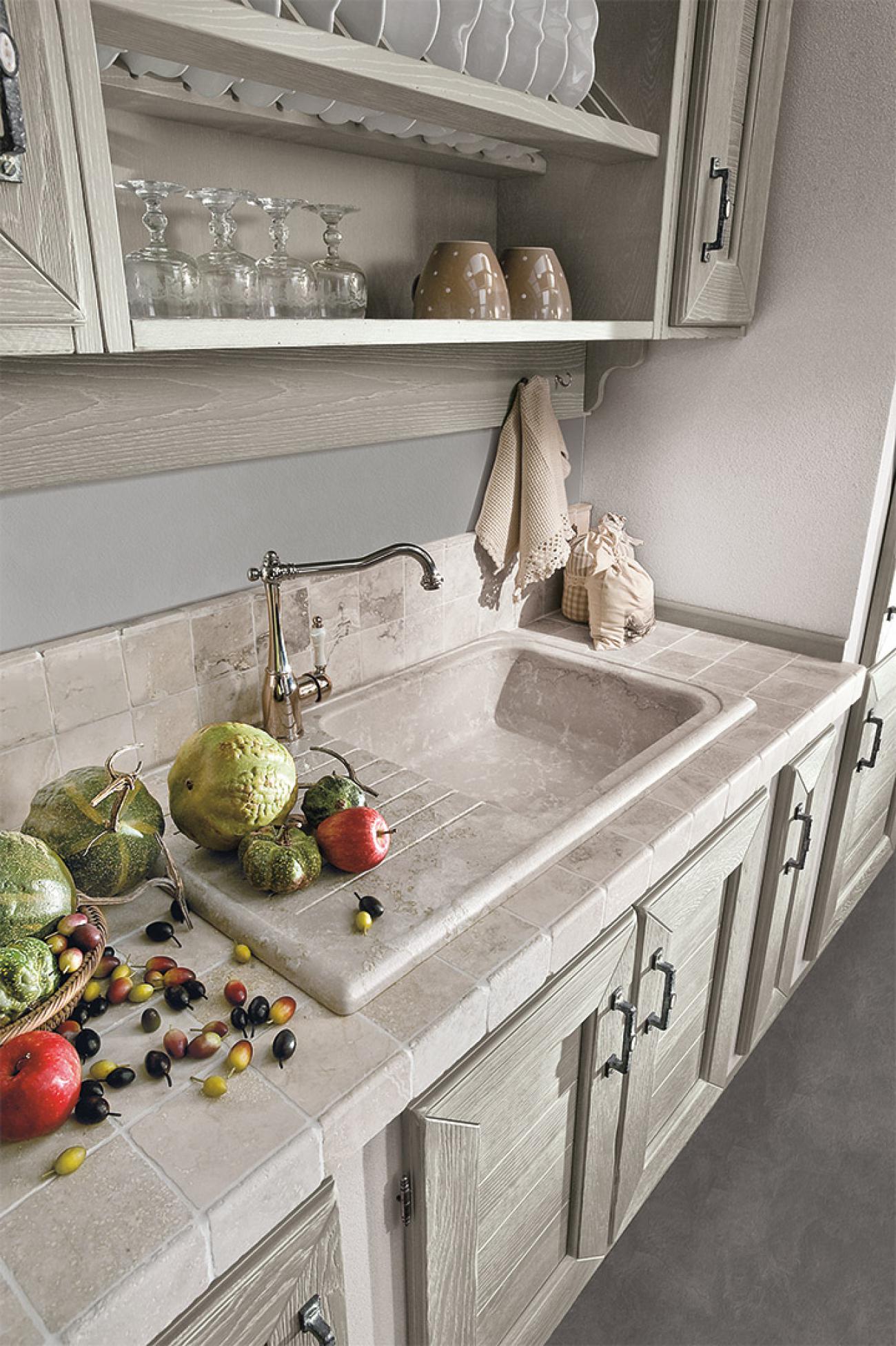 Cucine Borgo Antico - Luisa - Composizione Creta
