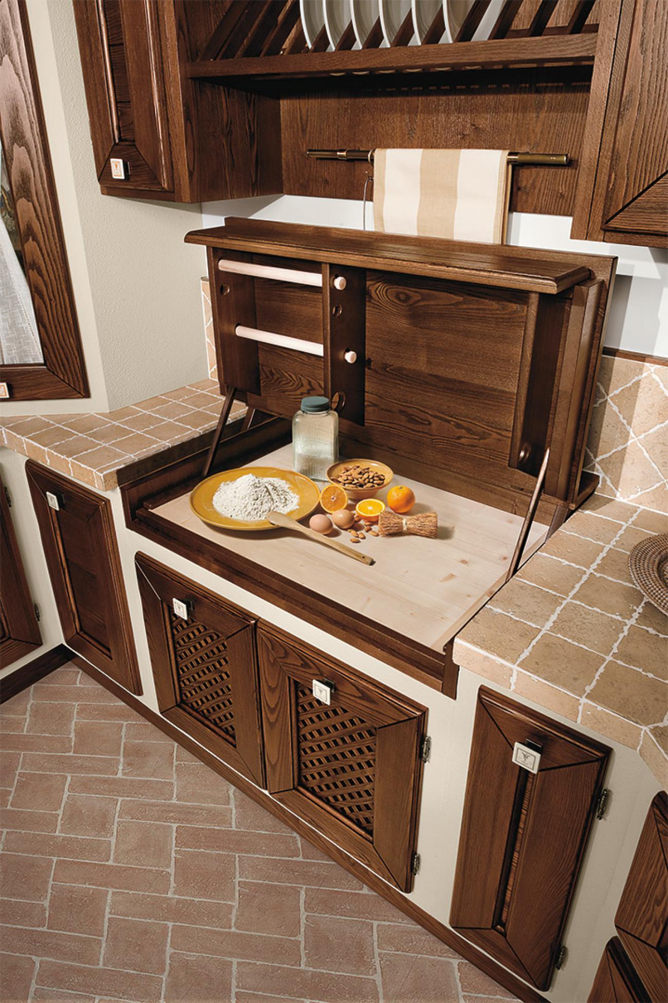 Cucine Borgo Antico - Luisa - Composizione Noce antico
