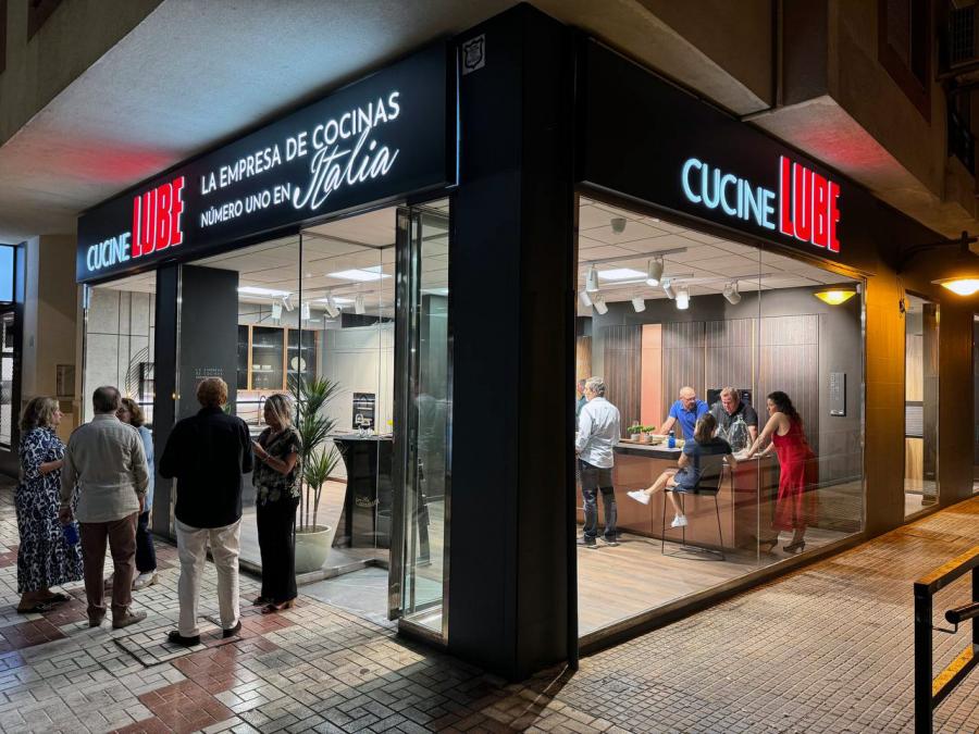 Spagna, taglio del nastro per un nuovo Lube Store a Malaga